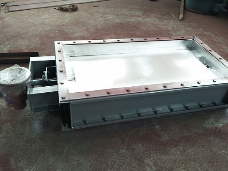 矩形擋板門（寬14M）制作完工，車間一覽
